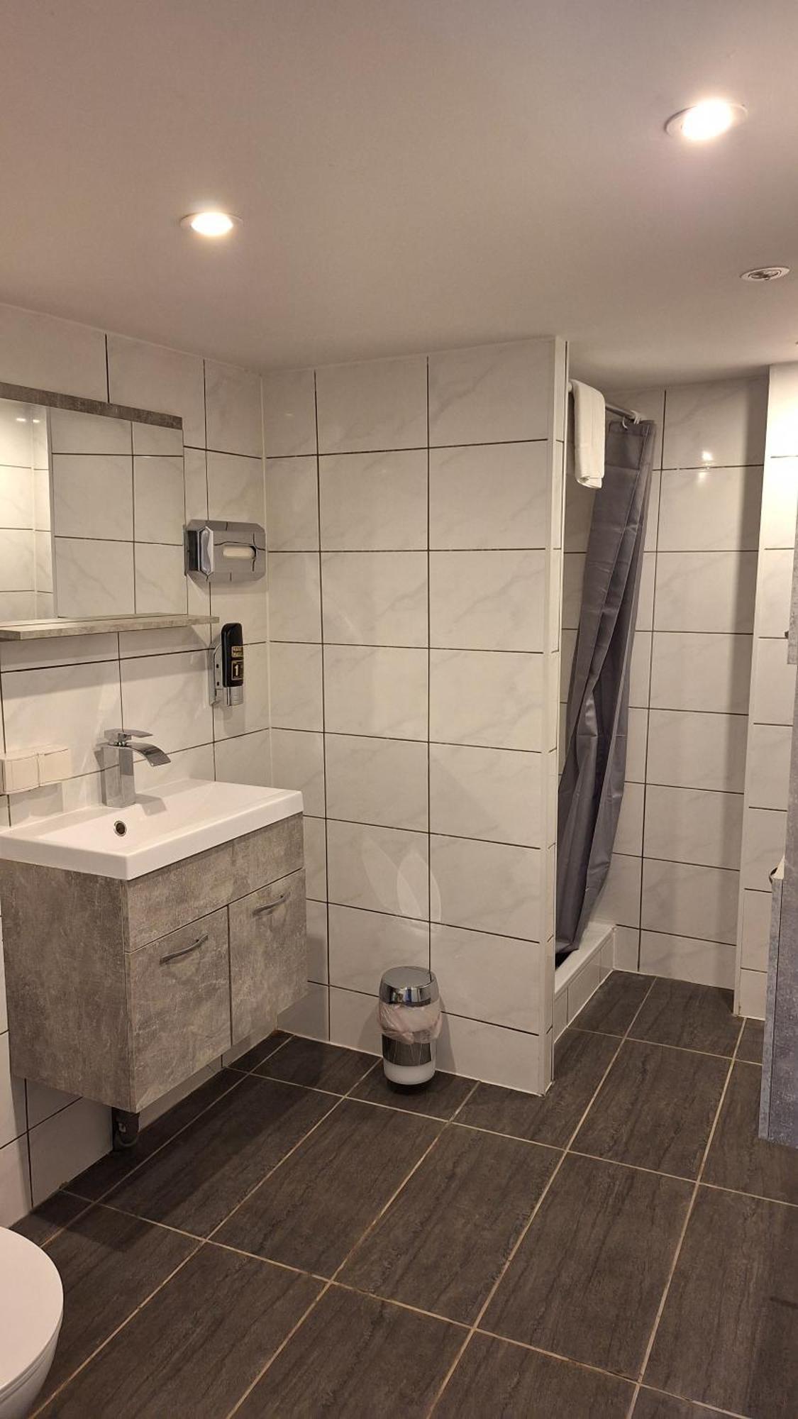 Triple Twenty Hotel 3*